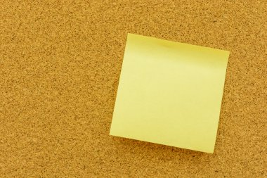 Bir not kağıdına mantar pano