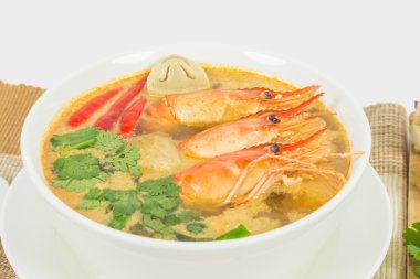 Ekşi karides çorbası