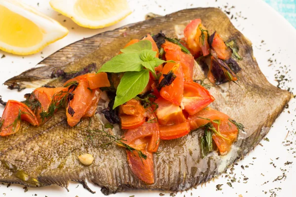 Halibut with tomato — Stock Photo, Image