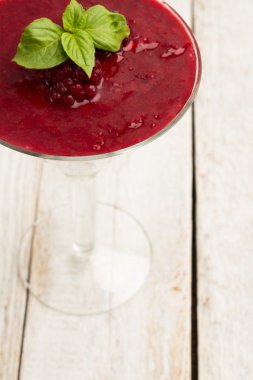 Cheesecake böğürtlen ile