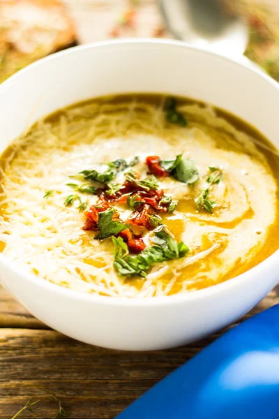 Sopa com queijo — Fotografia de Stock
