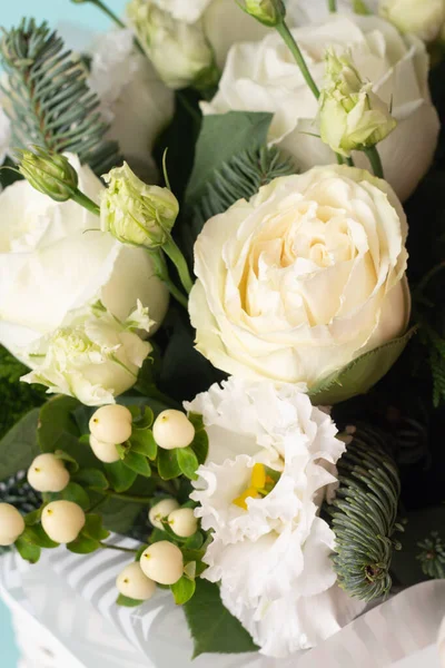 Bukiet Białych Kwiatów Blisko — Zdjęcie stockowe