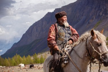 Altay, Beltir, Rusya Federasyonu - 31 Ağustos 2015: Yerel çoban mi bir h