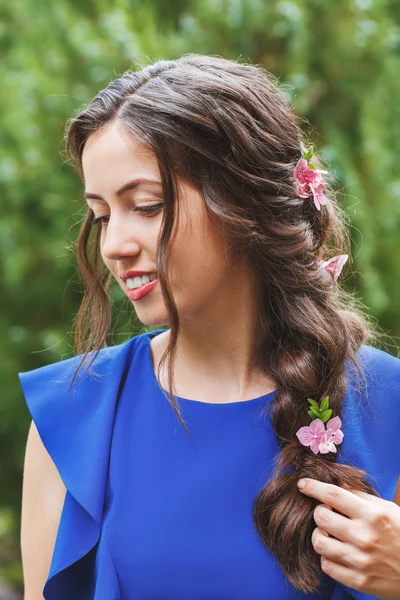 Portrait of beautiful brunette with hairstyle for holiday — Stock Photo, Image