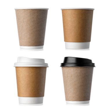 Tek kullanımlık kağıt bardaklar beyaz üzerine