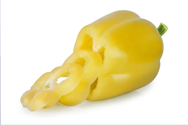Gele segmenten van paprika geïsoleerd op wit — Stockfoto