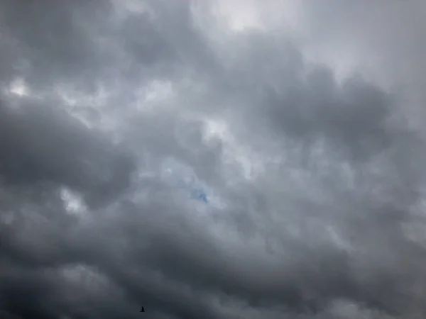 Céu Bonito Com Branco Cinza Nuvens Azuis Bela Foto Cinza — Fotografia de Stock