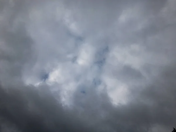 Prachtige Lucht Met Witte Grijze Blauwe Wolken Mooie Foto Van — Stockfoto