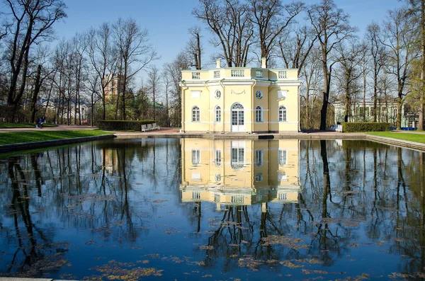 ロシアに旅行。Ekaterinensky 公園. — ストック写真