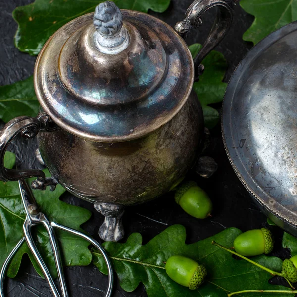 Vintage ainda vida com utensílios de prata . — Fotografia de Stock