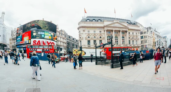 Londra - 11 Ekim Piccadilly Circus görünümünü — Stok fotoğraf
