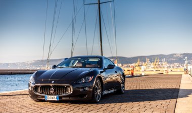 Maserati GranTurismo S clipart