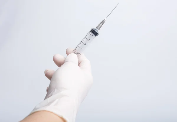 Läkare Hand hålla sprutan storlek 5 Ml av Vaccine.Concept idé är — Stockfoto