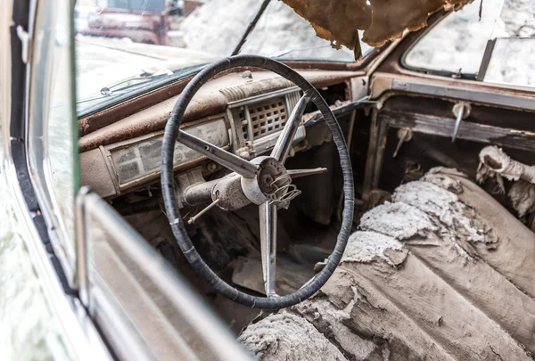 Vieille voiture rouillée dans Nelson Nevada ville fantôme — Photo