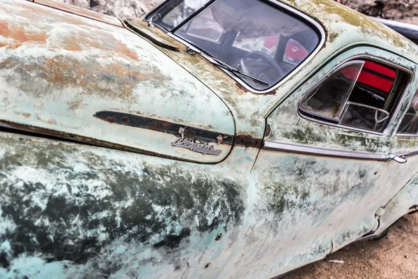 Vieille voiture rouillée dans Nelson Nevada ville fantôme — Photo