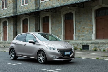 Peugeot 208 E-hdi