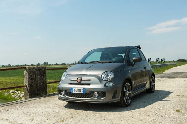 Abarth 595 Versenyszellem Cabrio — Stock Fotó