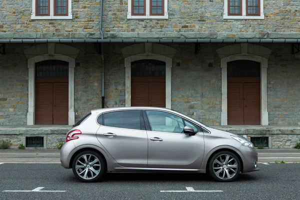 Peugeot 208 E-hdi Nincs magyar neve — Stock Fotó