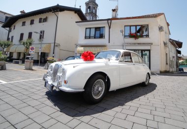 Daimler 250 2.5 V8