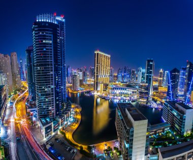 Gece dubai Marina