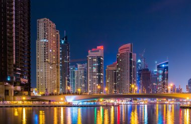 Gece dubai Marina