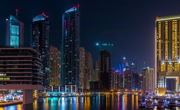 Night in dubai's marina — Stock Photo, Image