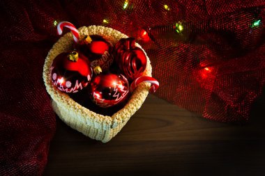 Yılbaşı süsleri ve hediyeleri