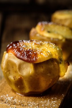 diyet tatlı pişmiş elma