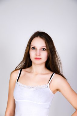 Kot ve beyaz bluz moda model