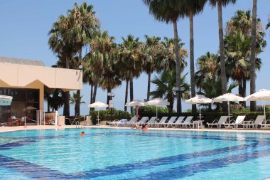 Yüzme Havuzu, Türkiye