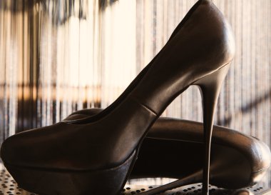 siyah kadın ayakkabı