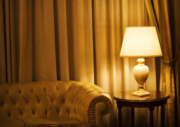 Lámpara en un hotel de lujo —  Fotos de Stock
