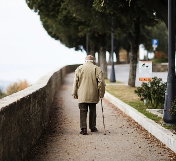 A lenta viagem de um homem — Fotografia de Stock