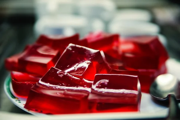 Σπιτικό κόκκινο κεράσι ζελατίνη γλυκό — Φωτογραφία Αρχείου