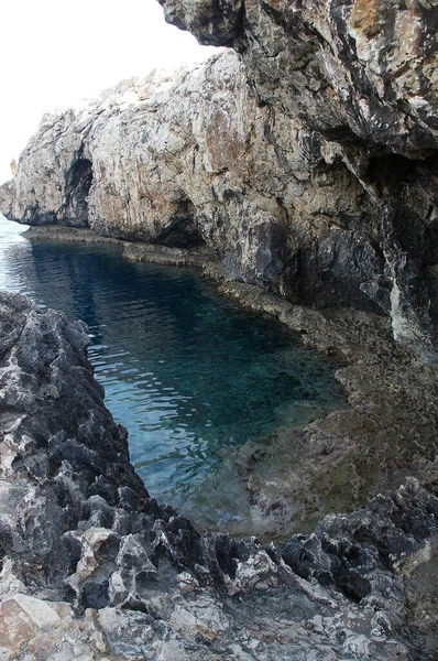 Bir Keşiş Mağarası