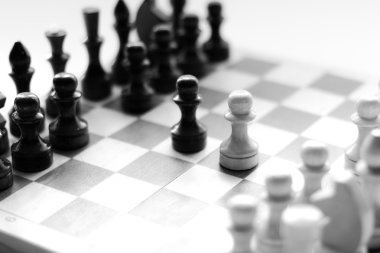 rakamlar siyah beyaz zemin üzerine siyah ve beyaz Dama Tahtası