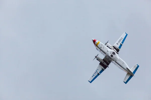 ZHUKOVSKY, MOSCA REGIONE, RUSSIA - 29 AGOSTO 2015: Harbin Y-12F al WorldWide AirShow MAKS-2015 a Zhukovsky, regione di Mosca, Russia . — Foto Stock