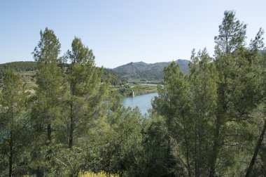 Ebro Nehri'nin çevreleyen