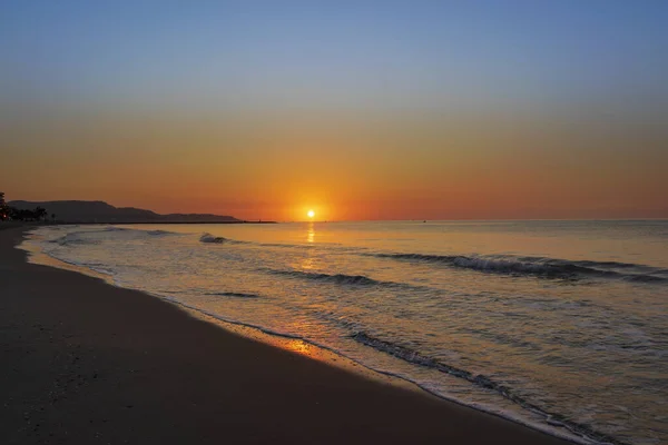 Ein Friedlicher Sonnenaufgang Einem Strand Der Costa Azahar Spanien — Stockfoto