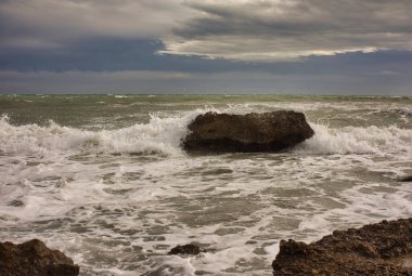 Kaçağın kıyısı, İspanya 'nın kötü bir günü.