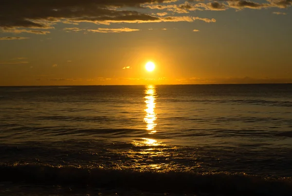 Alba Nuvolosa Una Spiaggia Benicasim Spagna — Foto Stock