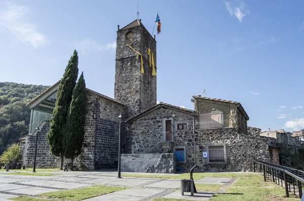 Campanile della città di Castellfollit . — Foto Stock