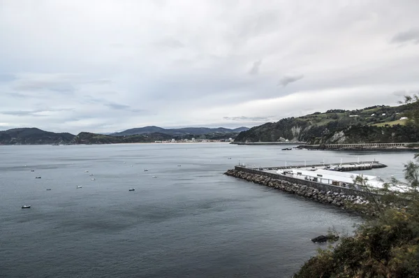 Con vistas al puerto de Zarautz y Getaria — Foto de Stock