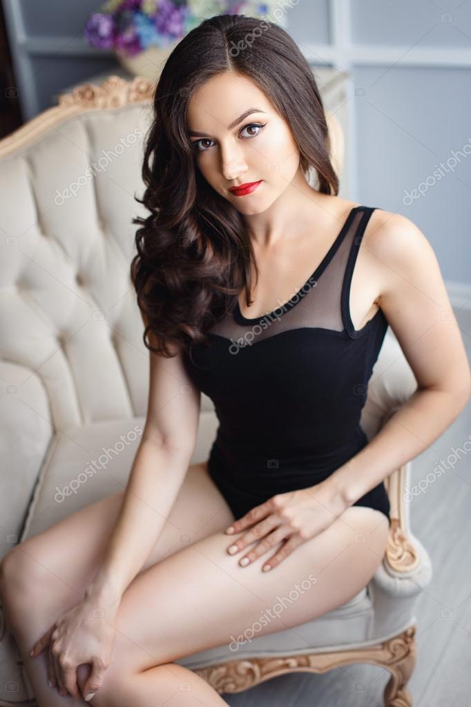 Smuk pige en sexet undertøj — Stock-foto © dens22us@rambler.ru #120187686
