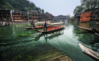 Fenghuang İlçesi eski evleri