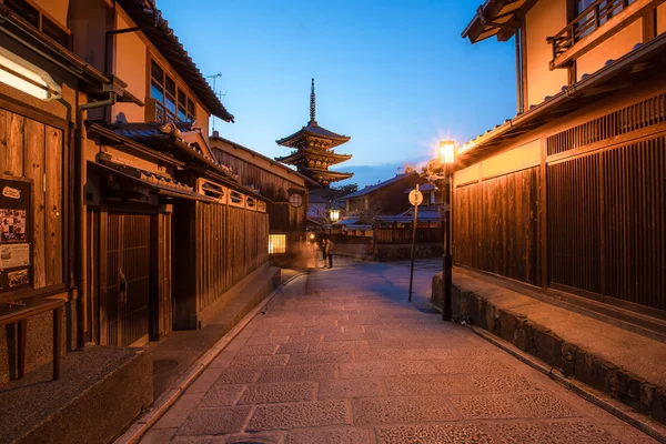 Yasaka Pagoda and Sannen Zaka Street — Stock Photo, Image