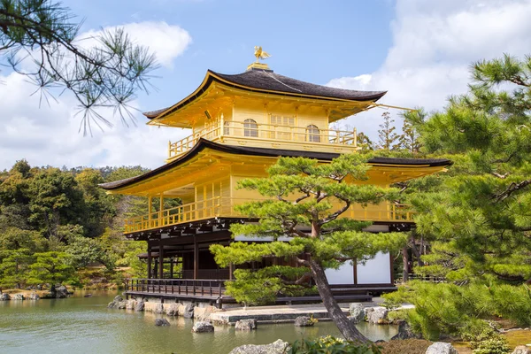 Kinkaku-ji, el Pabellón de Oro — Foto de Stock