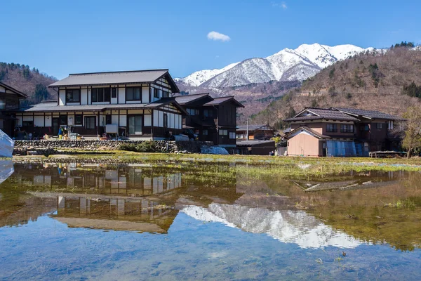 Ιαπωνικό χωριό Shirakawago στην Ιαπωνία — Φωτογραφία Αρχείου