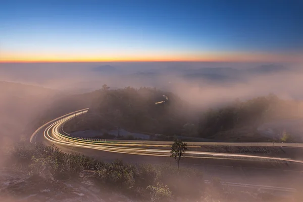 Blick auf den Inthanon Mountain am Morgen — Stockfoto