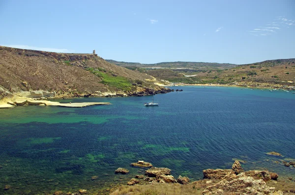 Seglar utmed kusten Malta — Stockfoto